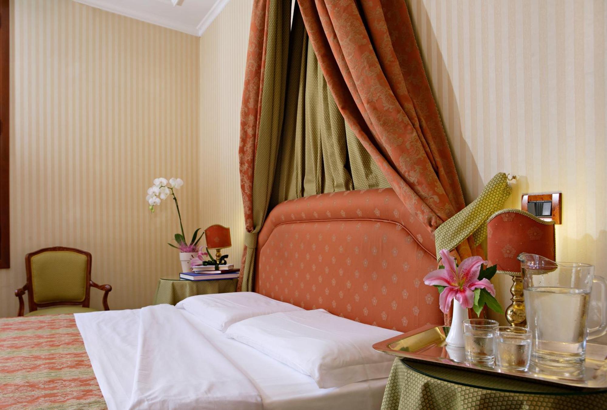 Chambre Double ou Lits Jumeaux