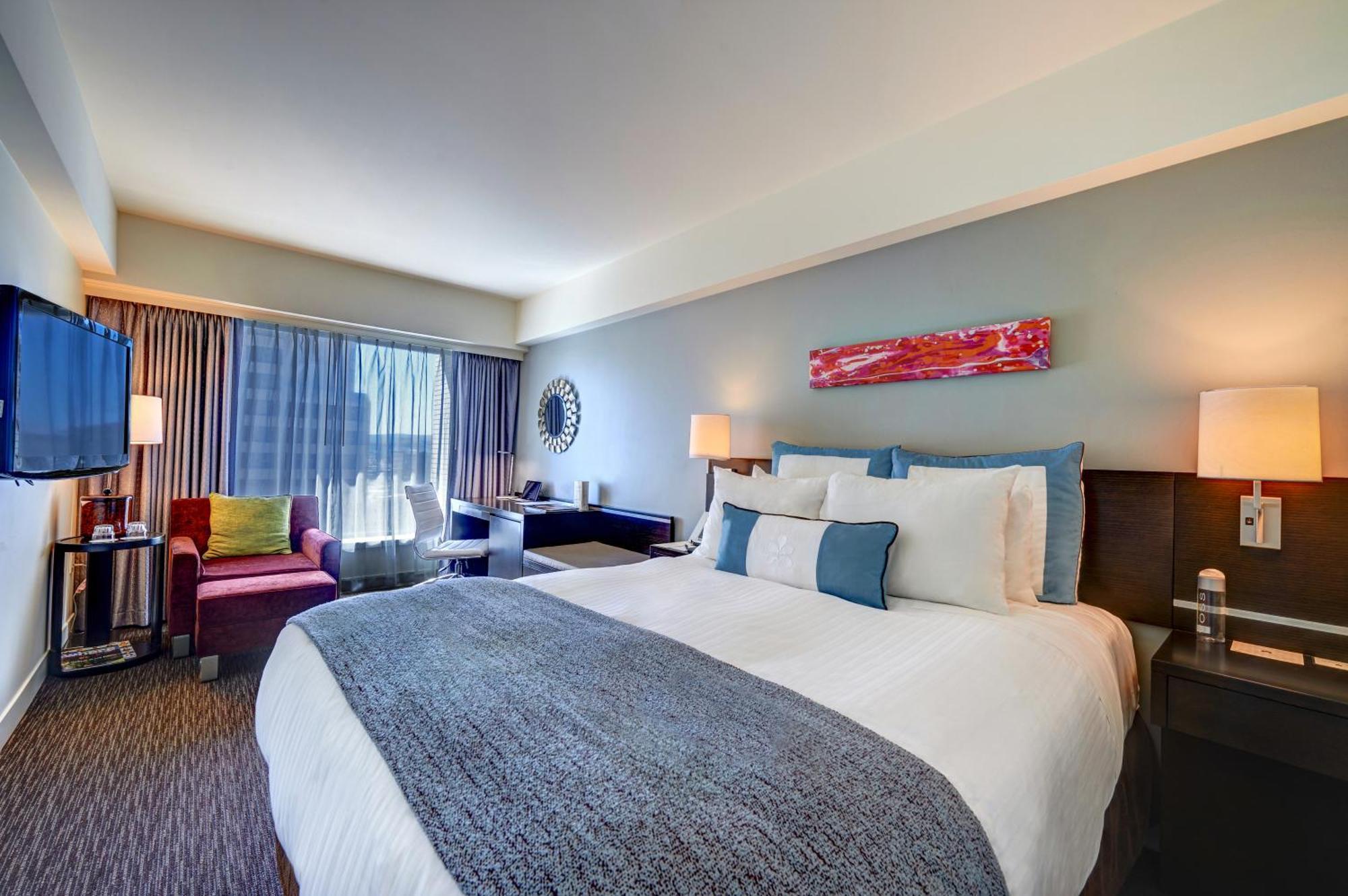Petite Chambre Lit Queen-Size