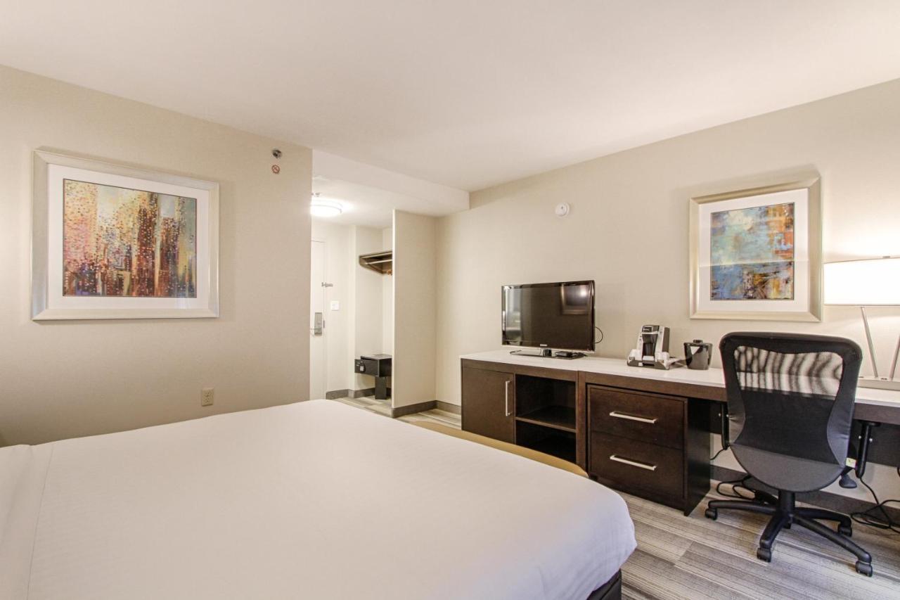 Standard Zimmer mit Kingsize-Bett