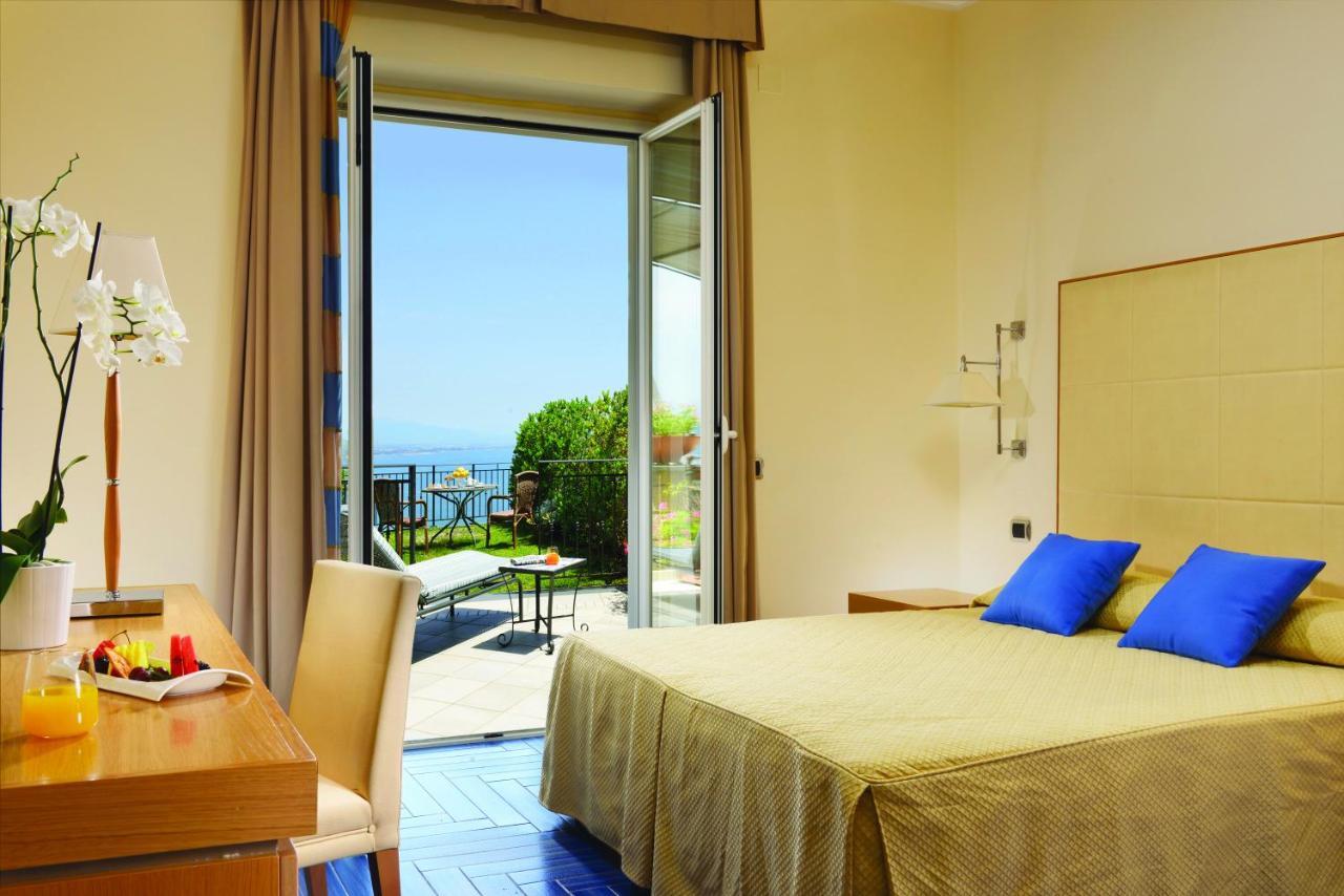 Chambre Double de Luxe avec Vue sur la Mer et Terrasse