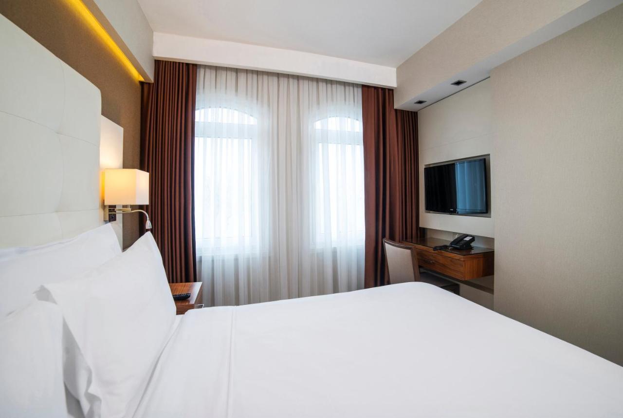Superior Room with Balcony and Sea View - Non-Smoking