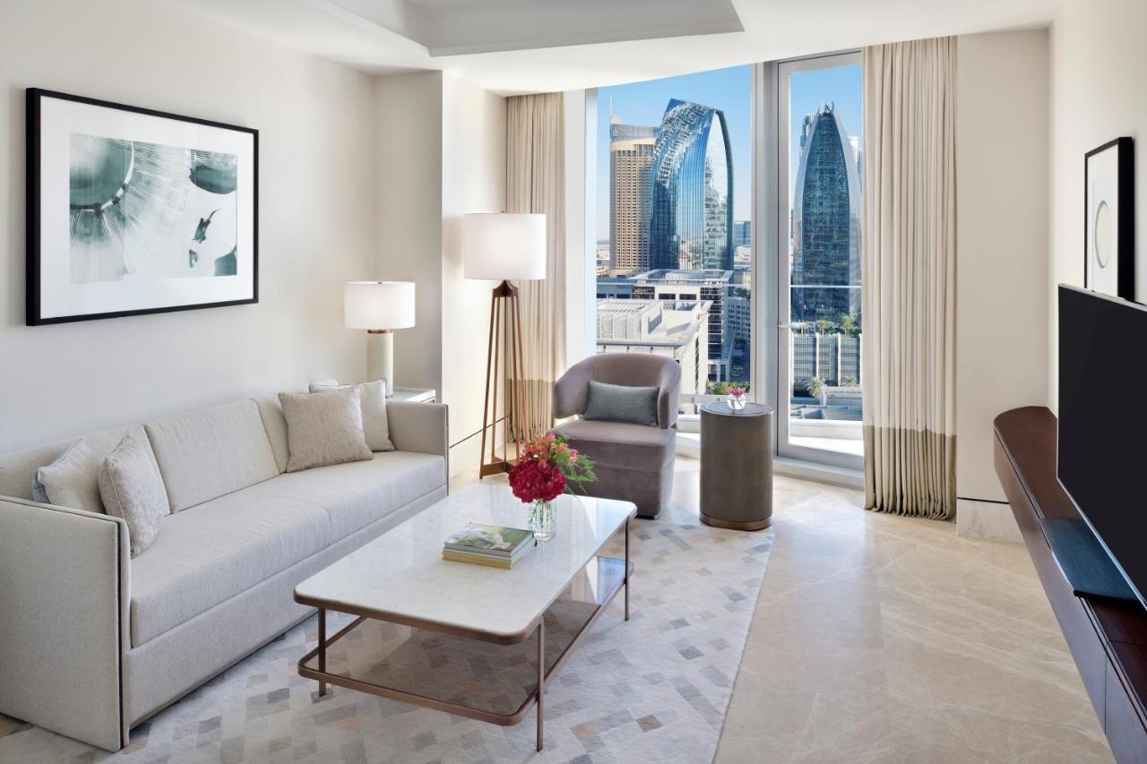 Executive Suite Sky View - Ultimate Staycation with At The Top Tickets Burj Khalifa