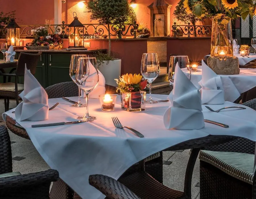 Landhotel Restaurant zur Krone-1