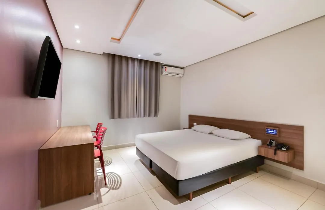 Plaza Motel (Adults Only)-1