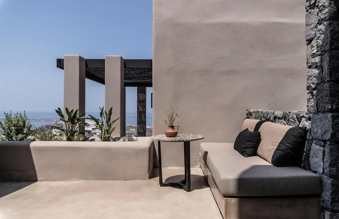 Nimbus Santorini-1