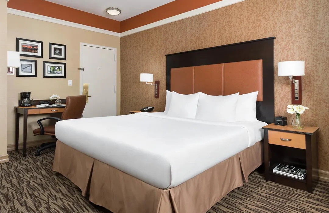 The Hotel At Fifth Avenue-1