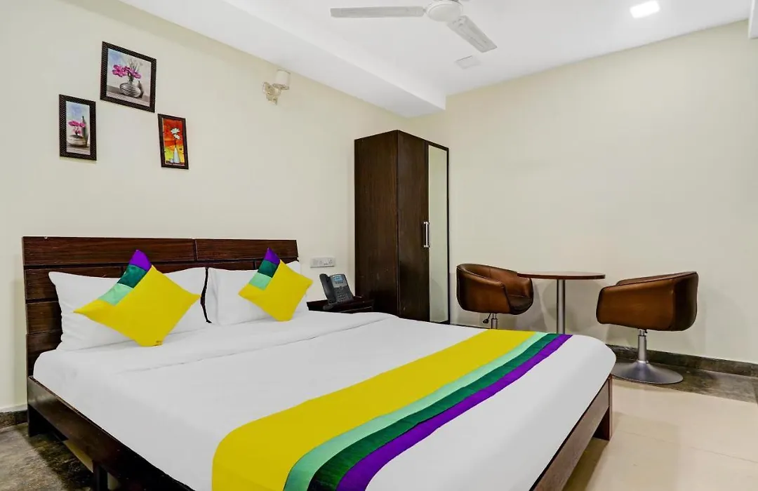 Itsy Hotels Infinity, Hitech City-1