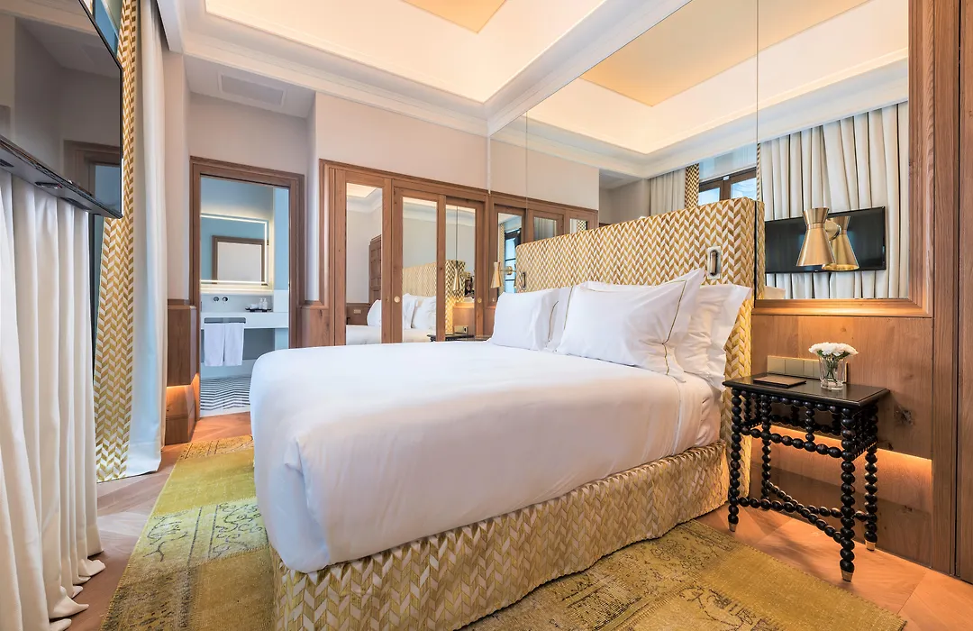 Palacio Solecio, A Small Luxury Hotel Of The World-1