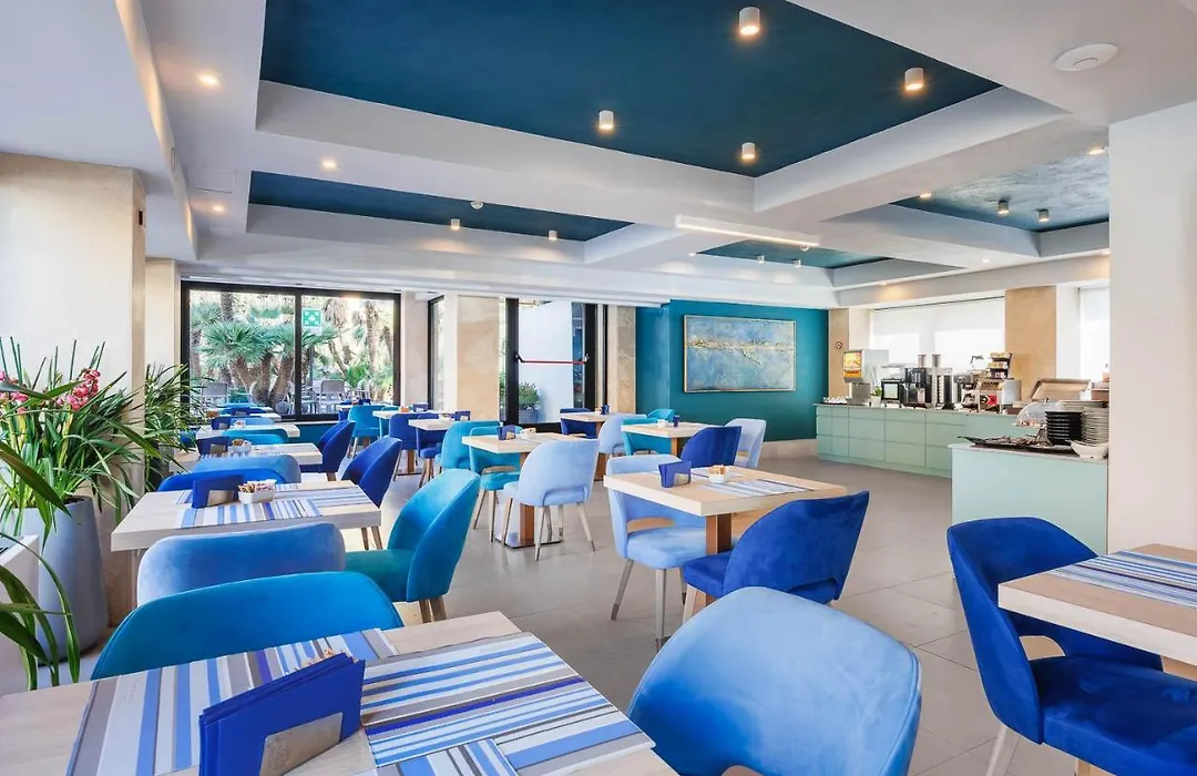 Fly Deco Hotel-1
