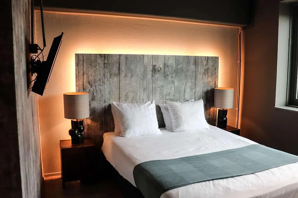Rooms25-1