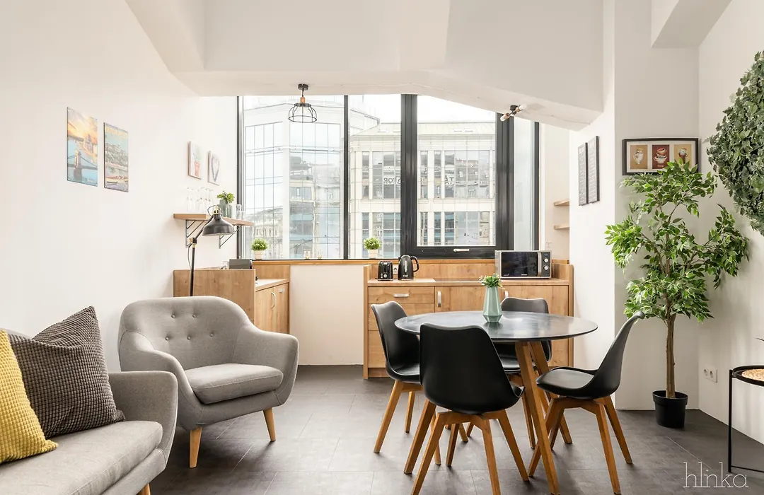 Loft Astoria-1