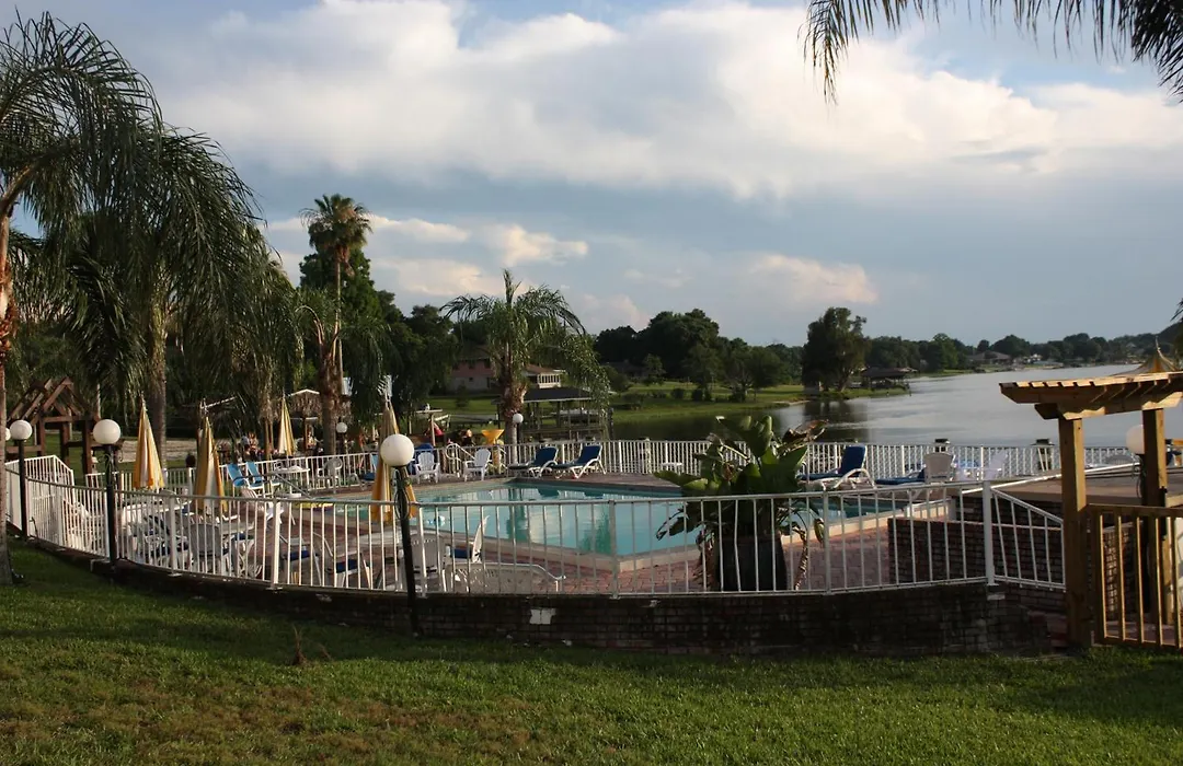 Lake Roy Beach Inn - Winter Haven-1