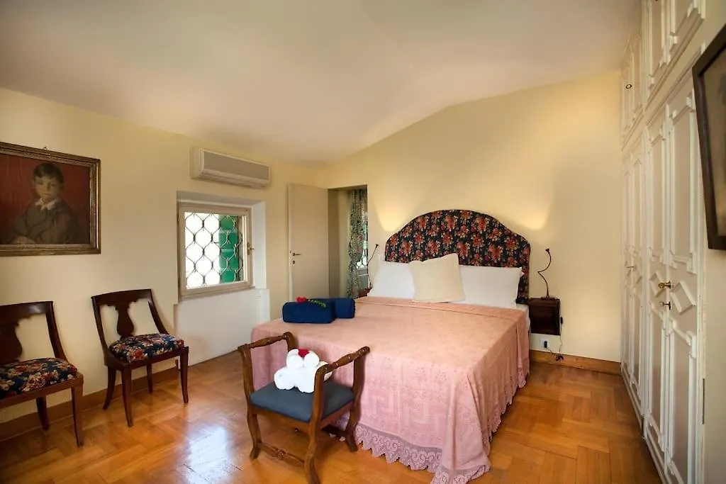 Villa le Grotte-1