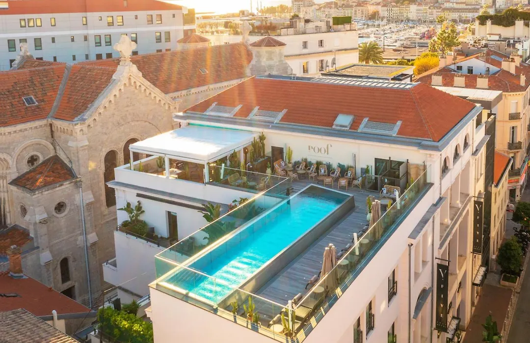 Five Seas By Inwood Hotels-1