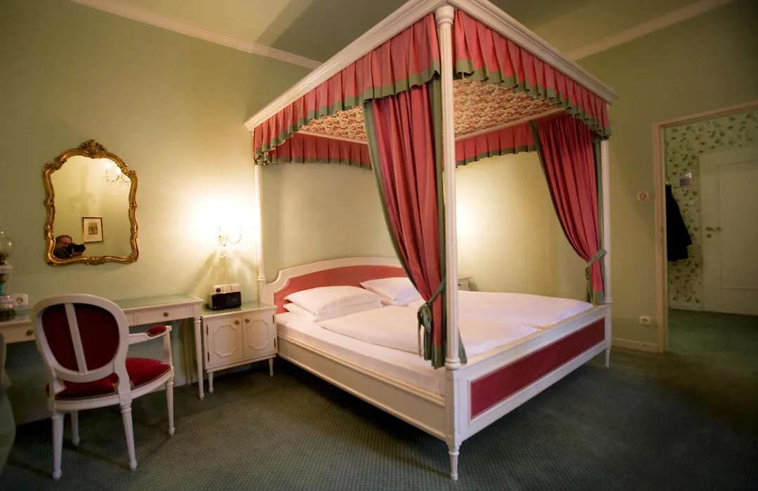 Hotel Hohenstauffen-1