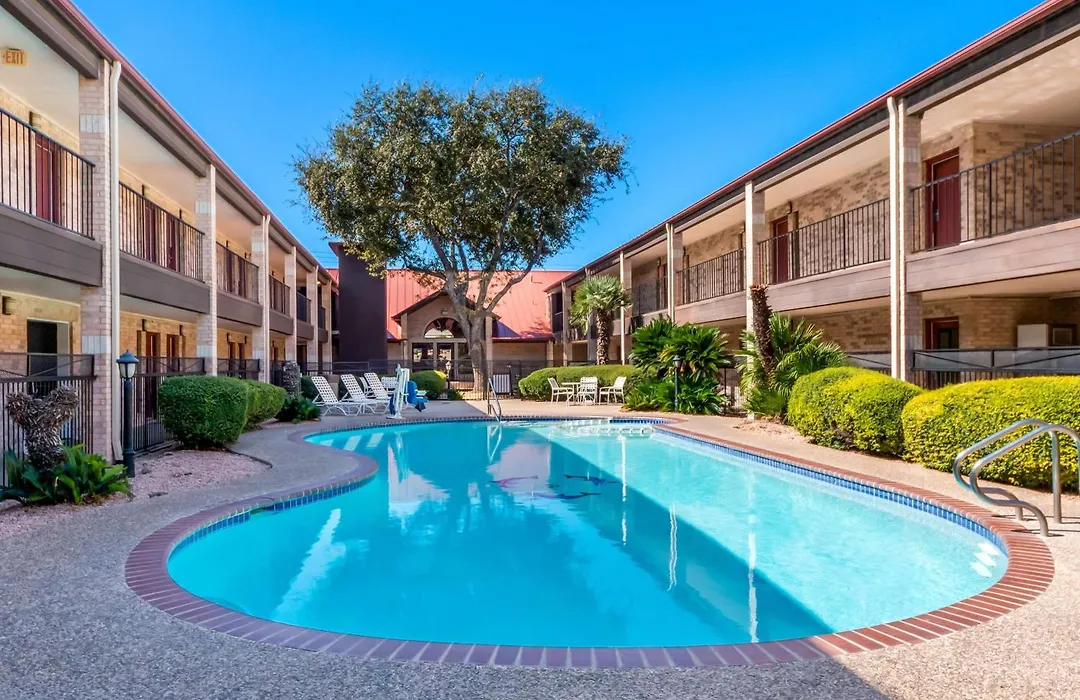 Surestay Plus By Best Western San Antonio Fiesta Inn-1