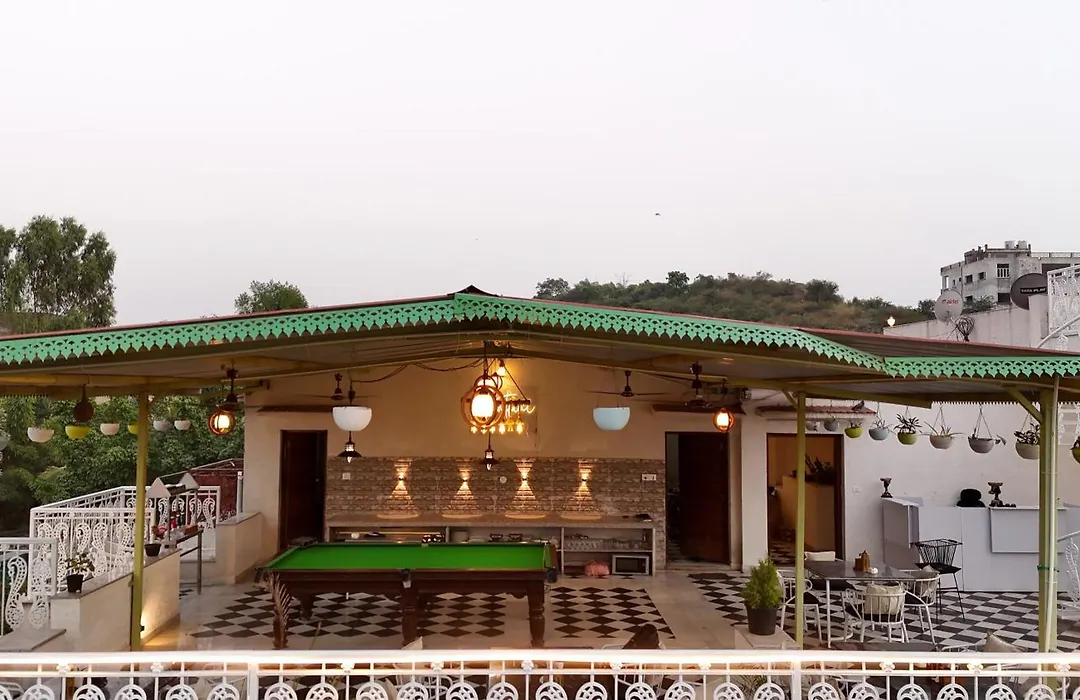 Hotel Karohi Villa-1