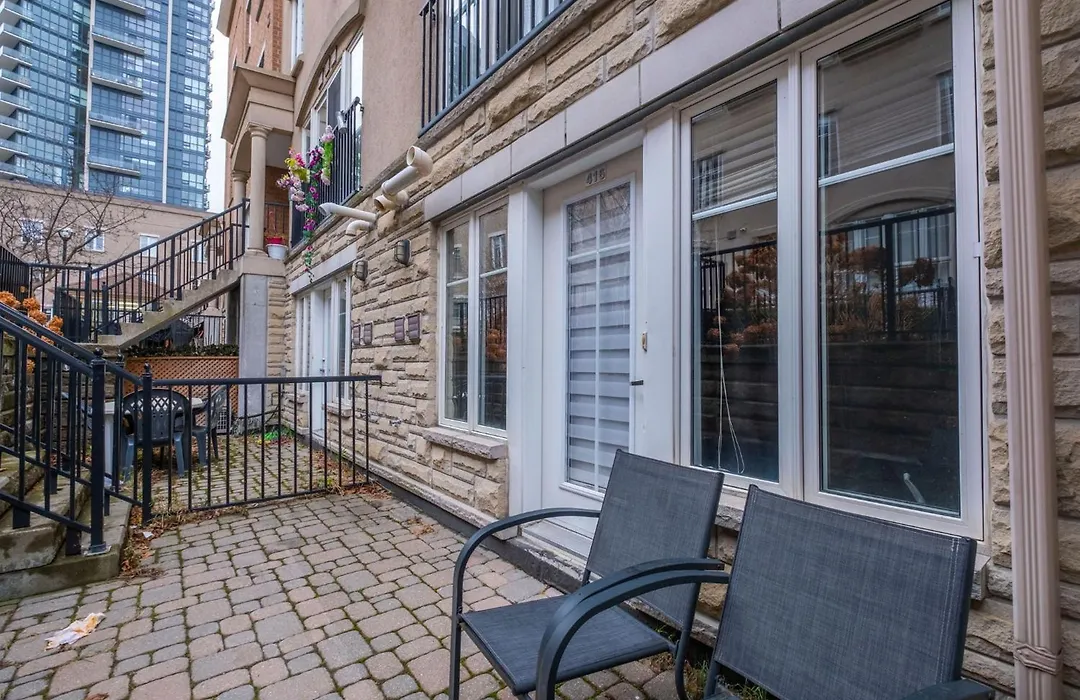 Liberty Village Townhouse-1