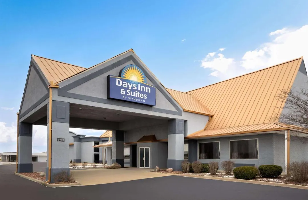 Days Inn & Suites By Wyndham Kokomo-1