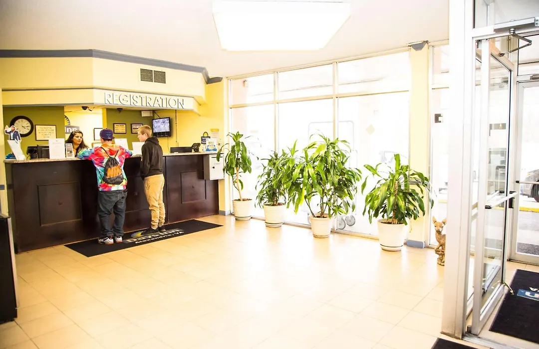 Days Inn By Wyndham Alexandria South-1