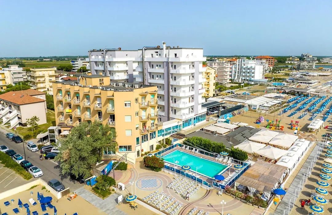Bikini Tropicana Family Hotel-1