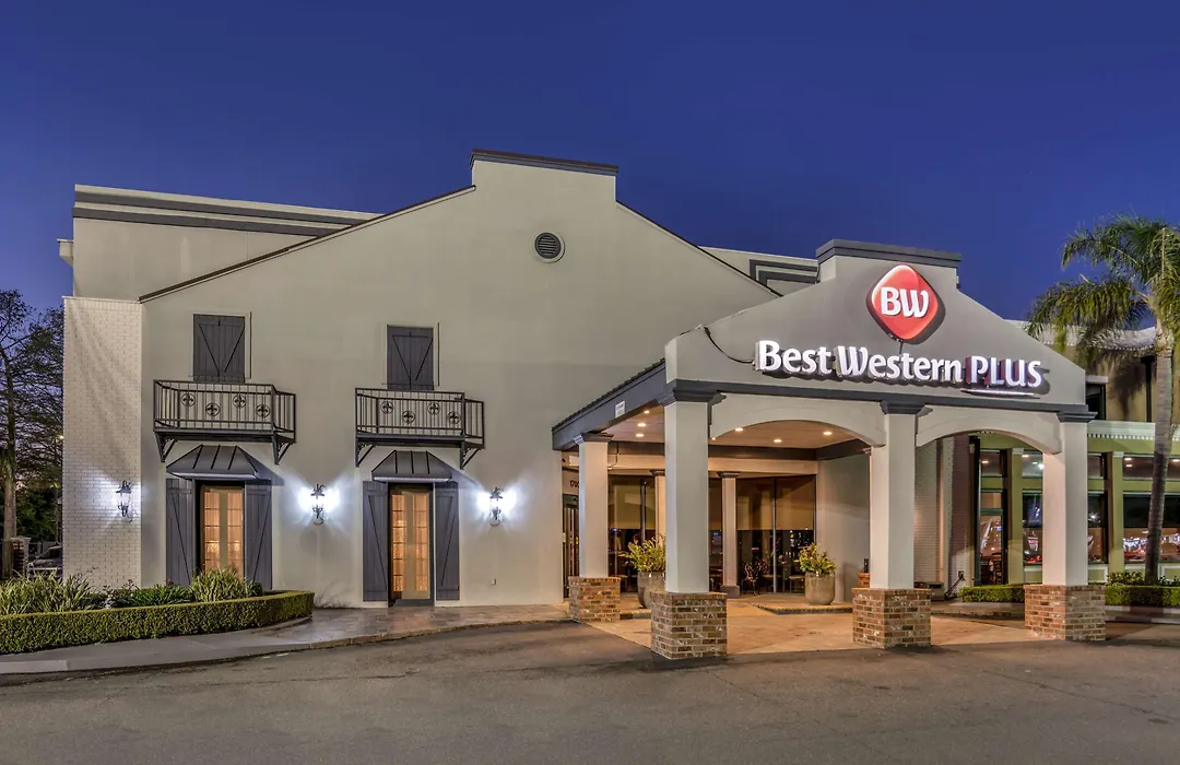 Best Western Plus Westbank-1