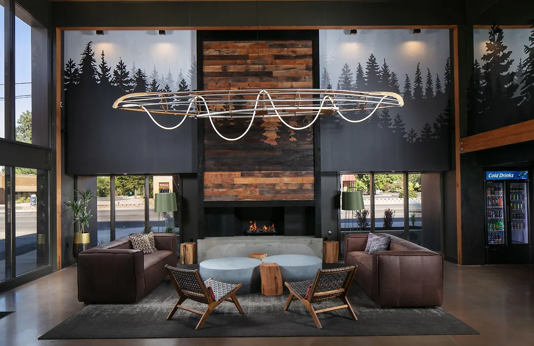 Waypoint Hotel-1