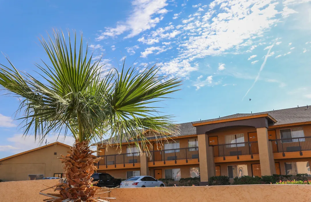 Budget Inn Phoenix-1