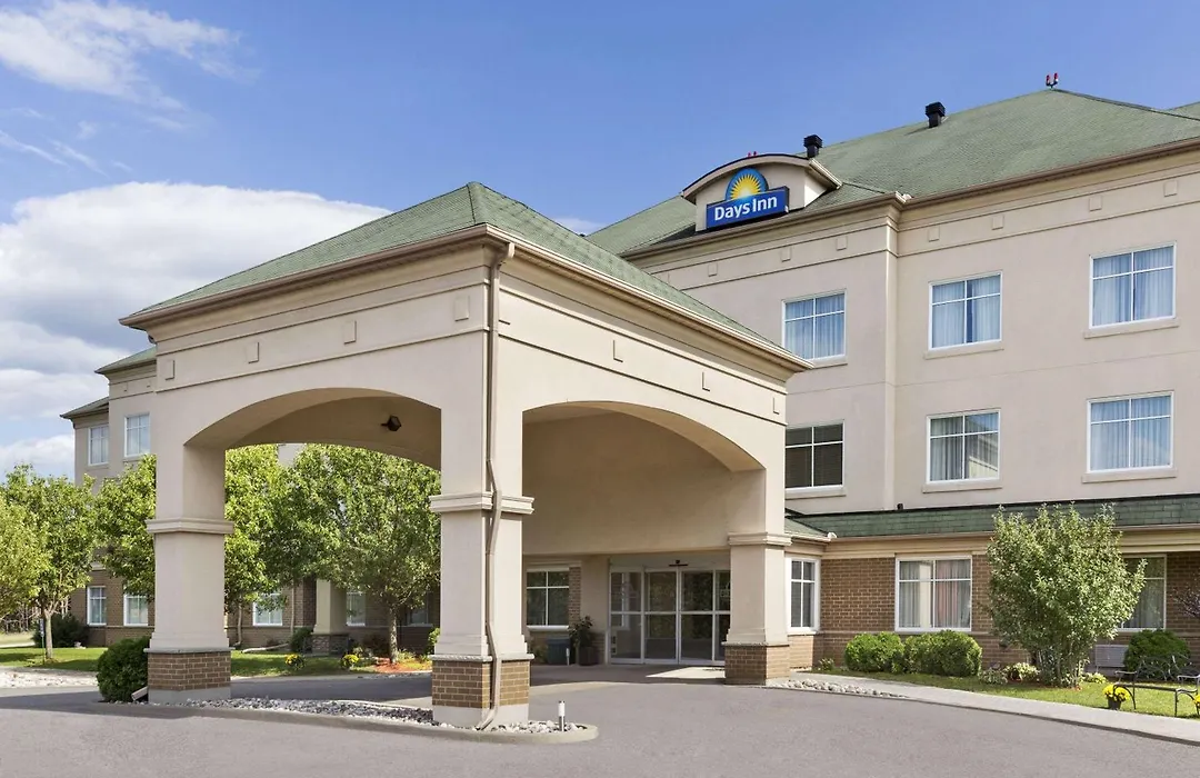 Days Inn By Wyndham Ottawa Airport-1