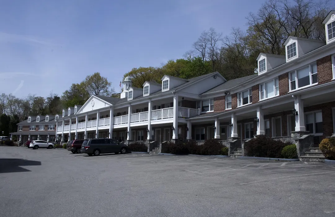 Inn On The Hudson-1