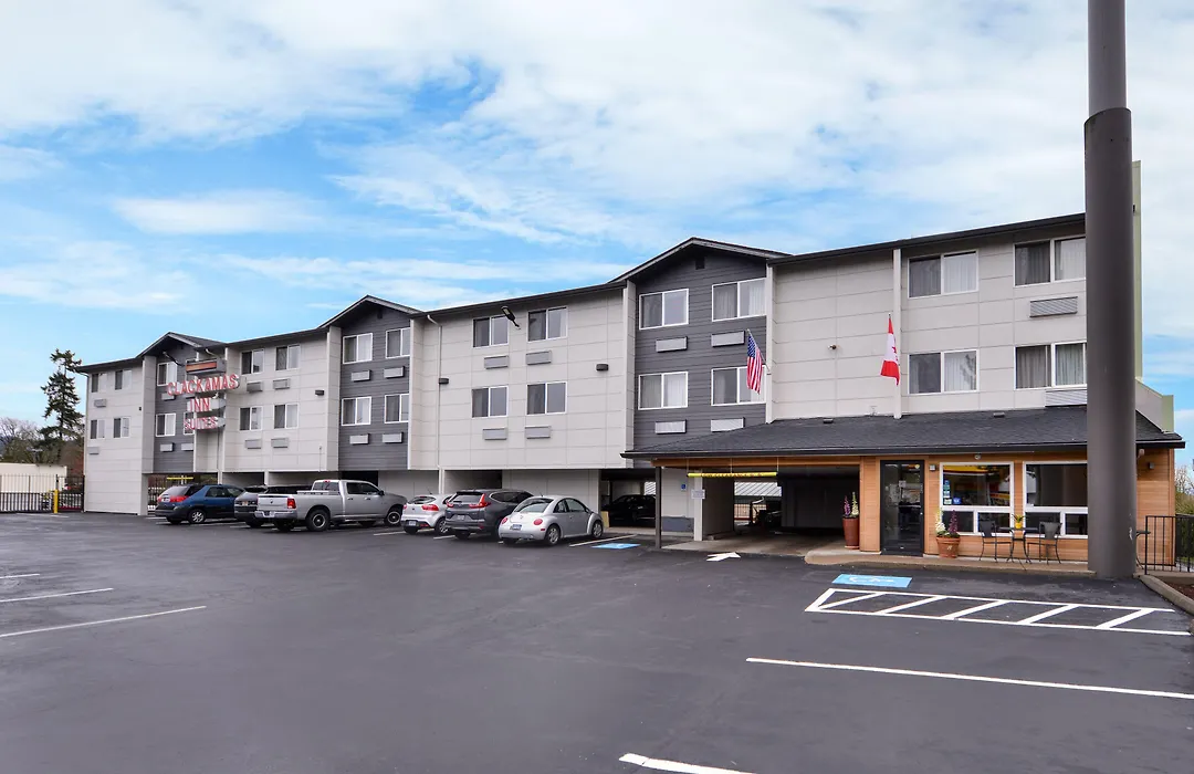 Clackamas Inn And Suites-1