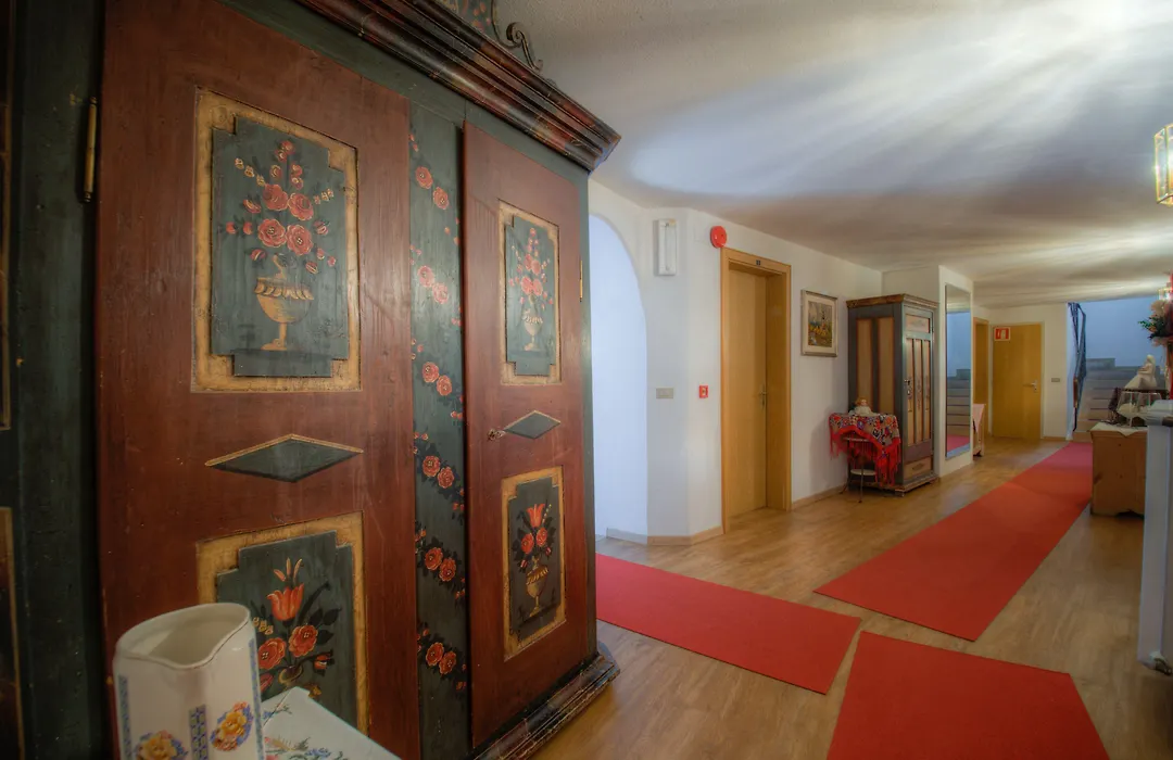 Hotel Ustaria Posta-1
