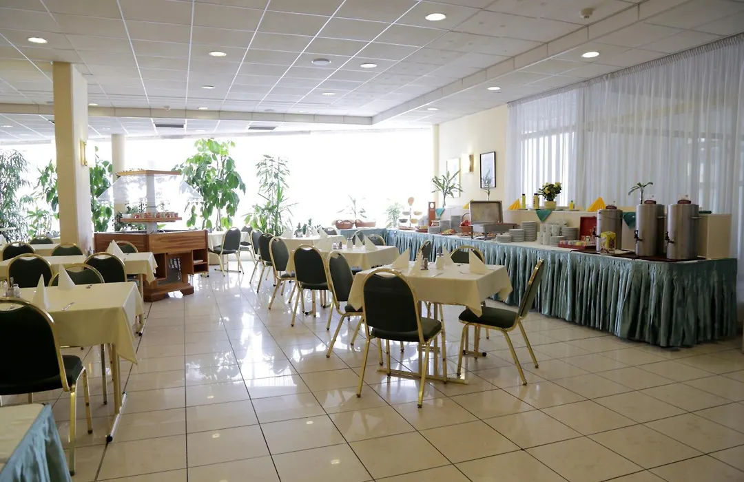 Hotel Bara Junior-1