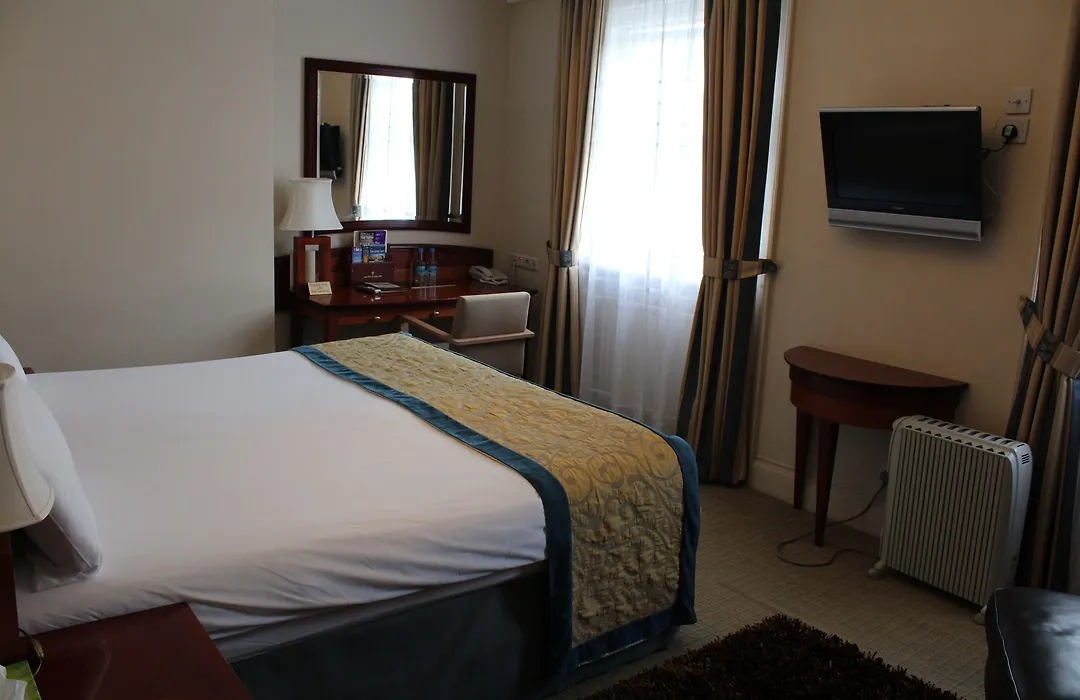 The Sumner Hotel-1