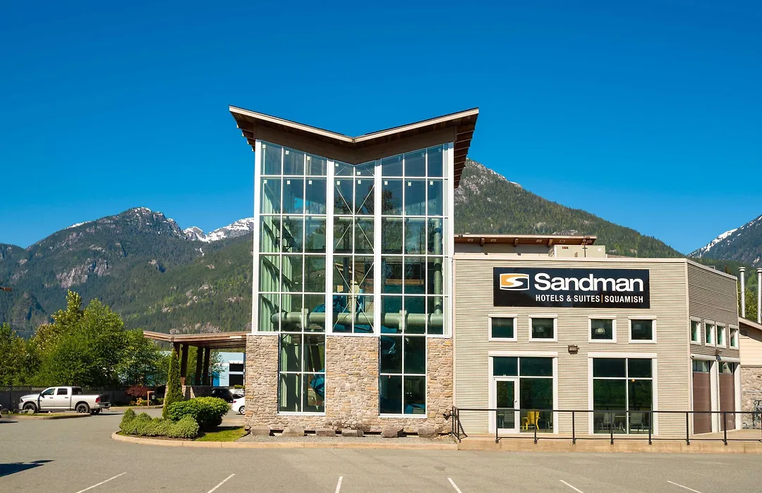 Sandman Hotel And Suites Squamish-1