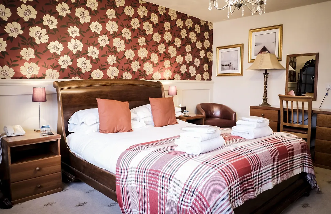Fisherman'S Haunt Hotel-1