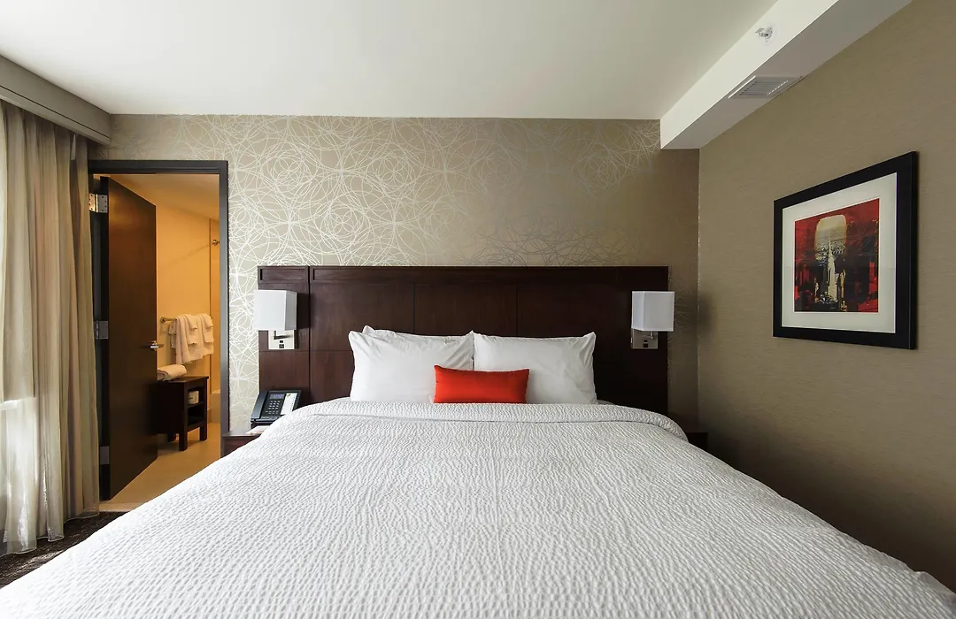 Courtyard By Marriott Times Square West-1