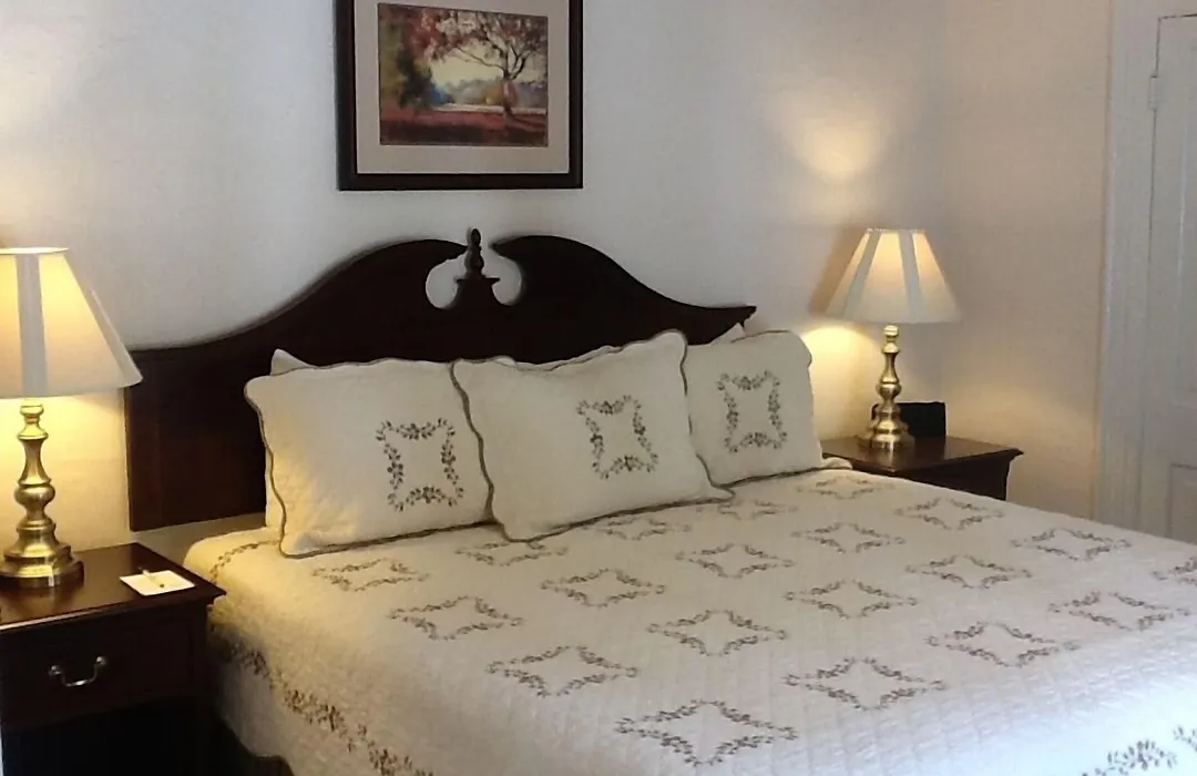 Green Park Inn-1