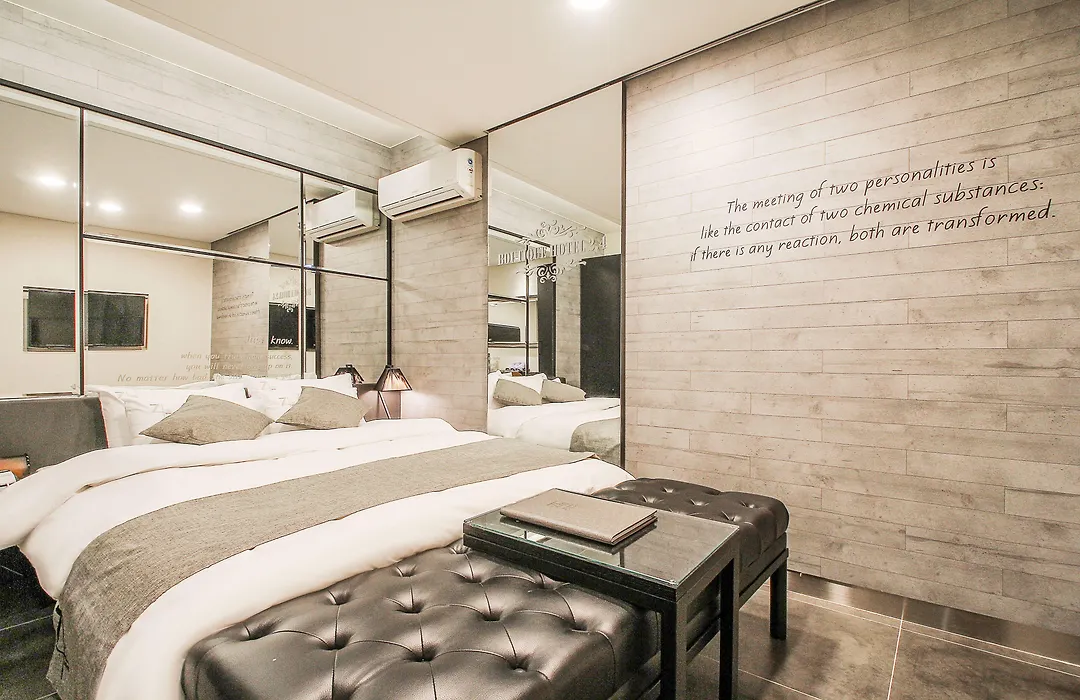 Hotel 2.4-1