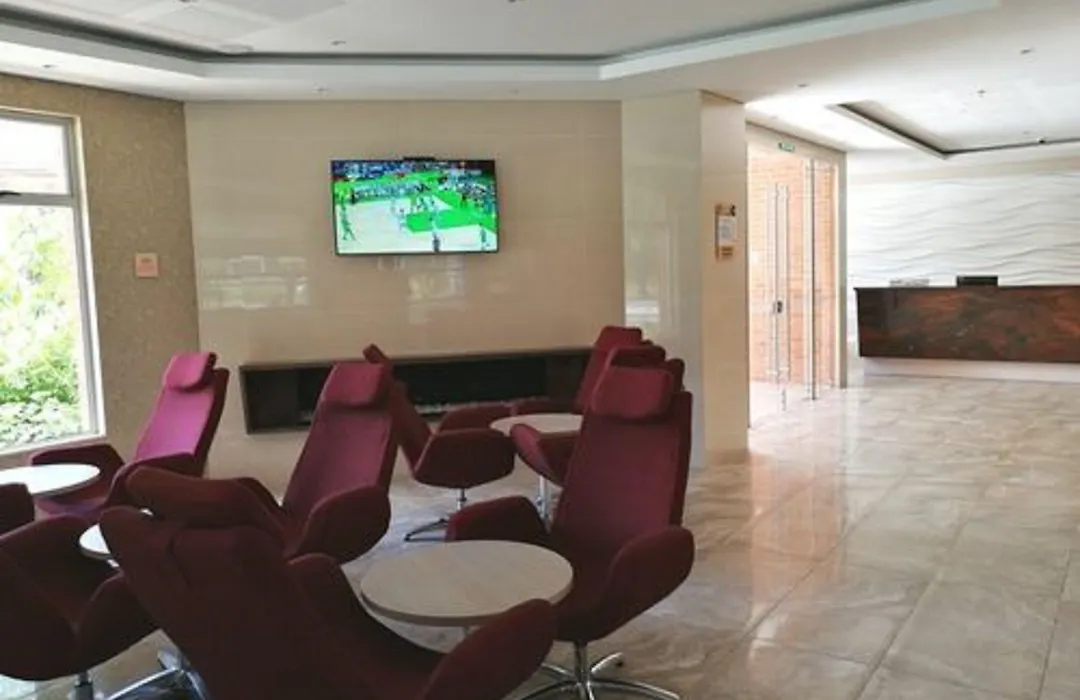 Hotel Plaza Suites-1