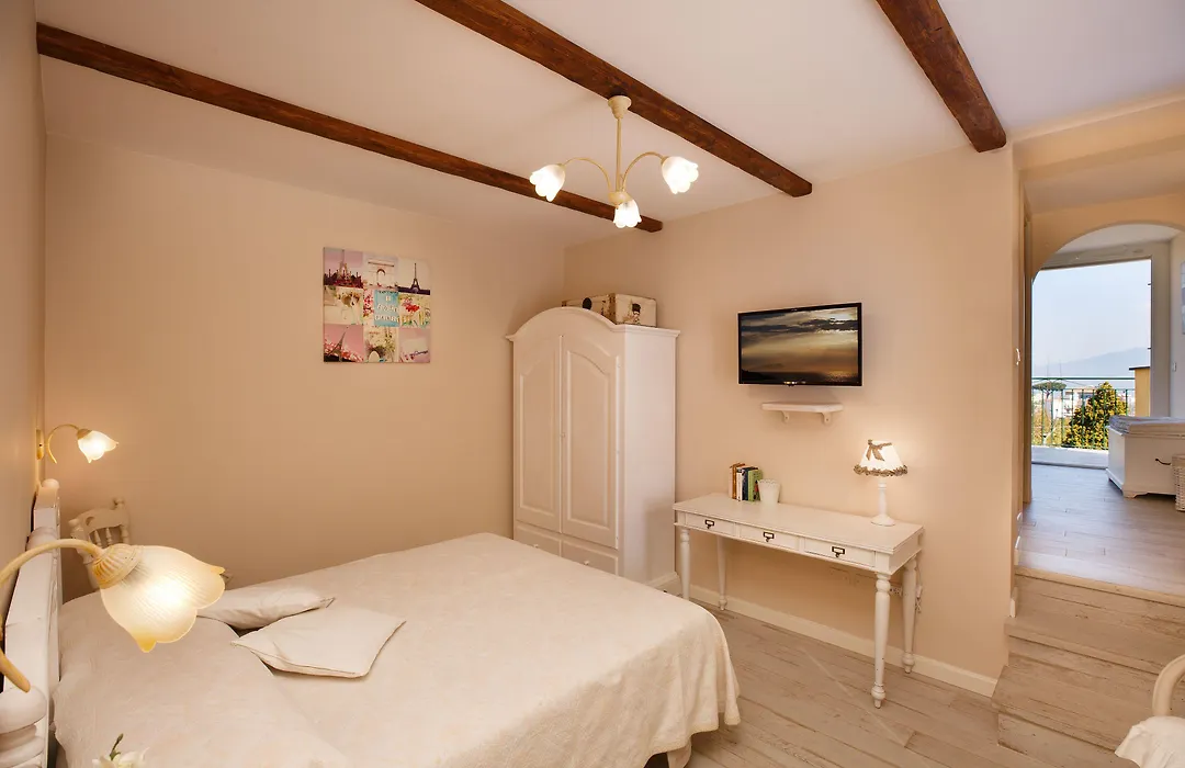 Ambrosio Relais-1