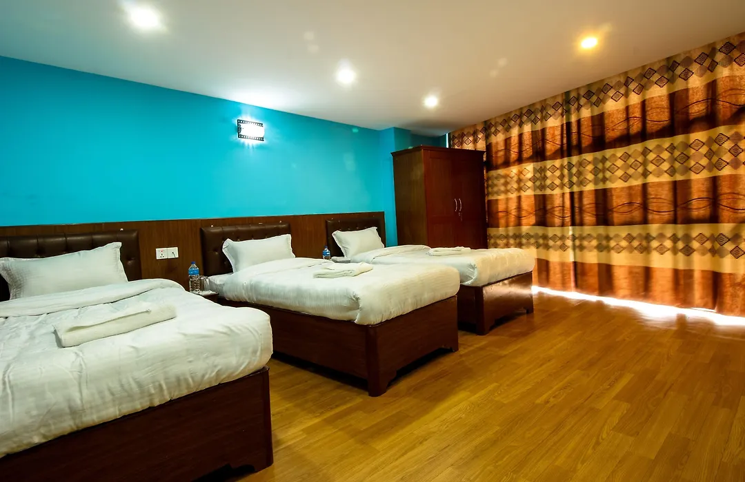Everest Holiday Inn-1