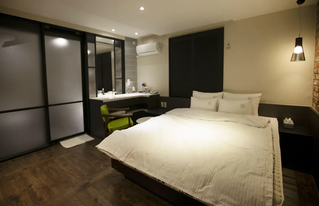 Hound Hotel Seomyeon-Beomcheon-1