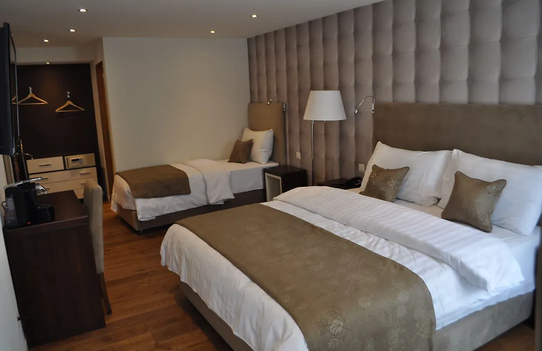 Hotel de Savoie-1
