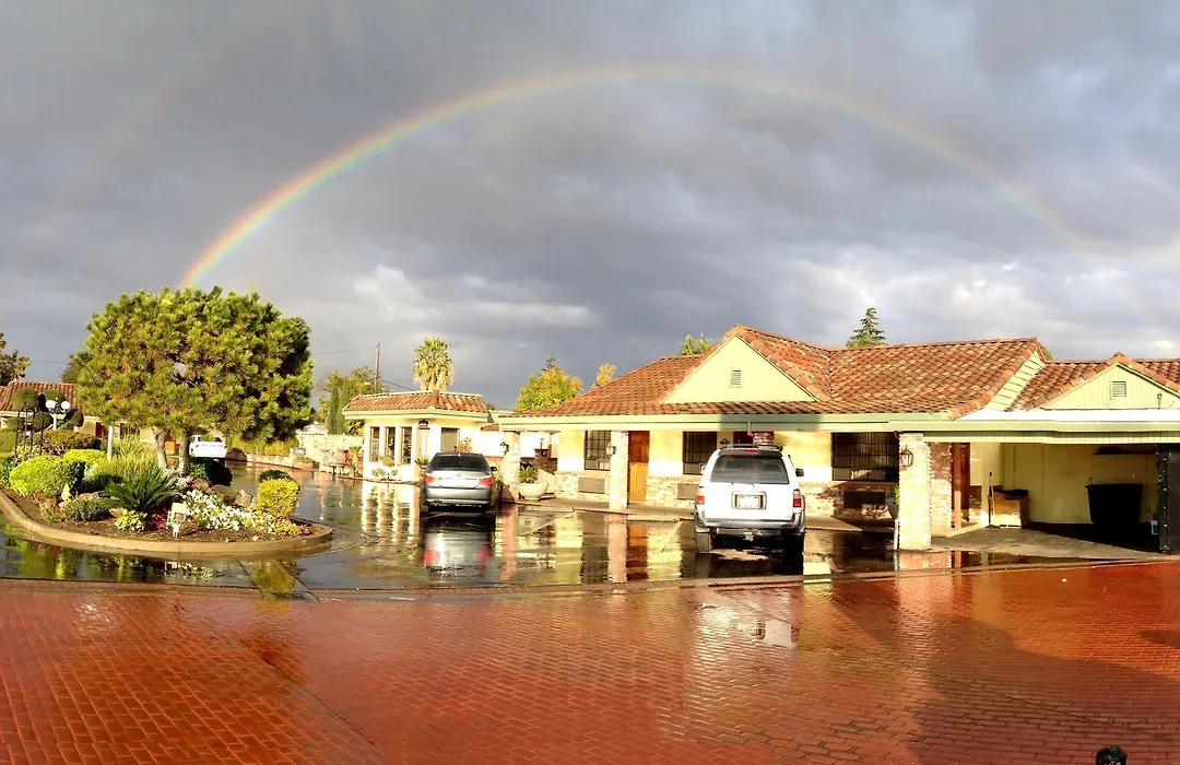 Fairbridge Inn & Suites Gateway To Yosemite-1