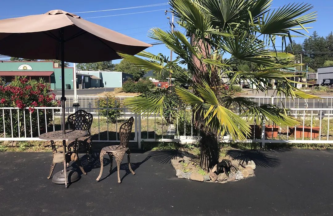 Western Village Inn-Newly Renovated-1