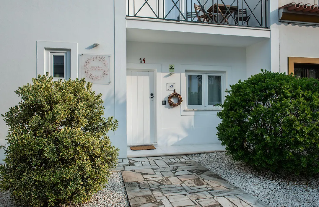 Raminhos Guest House-1