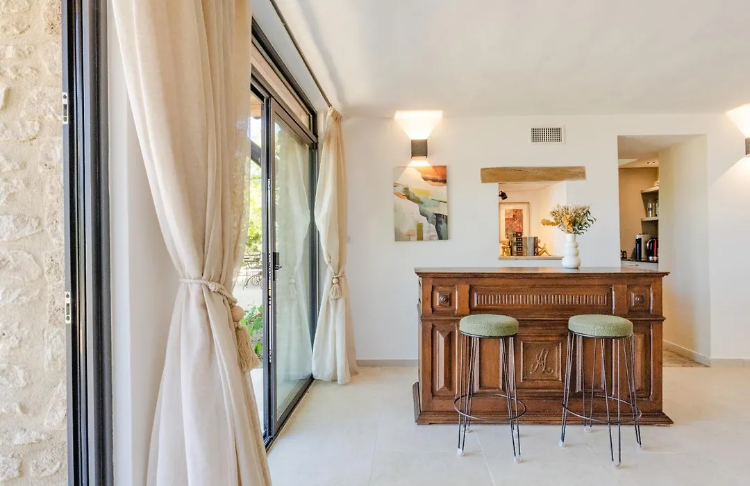 La Villa des Cèdres-1