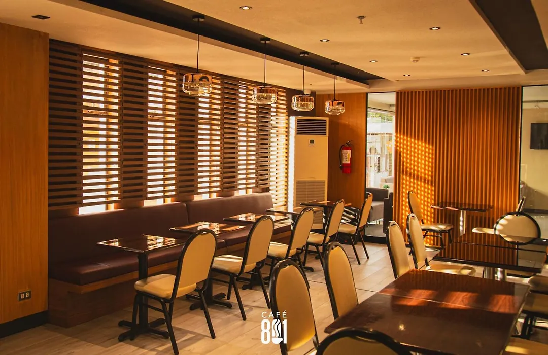 Hotel 801-1