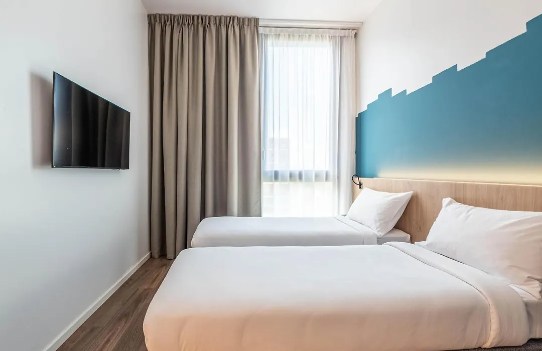 B&B Hotel Geneva Airport-1